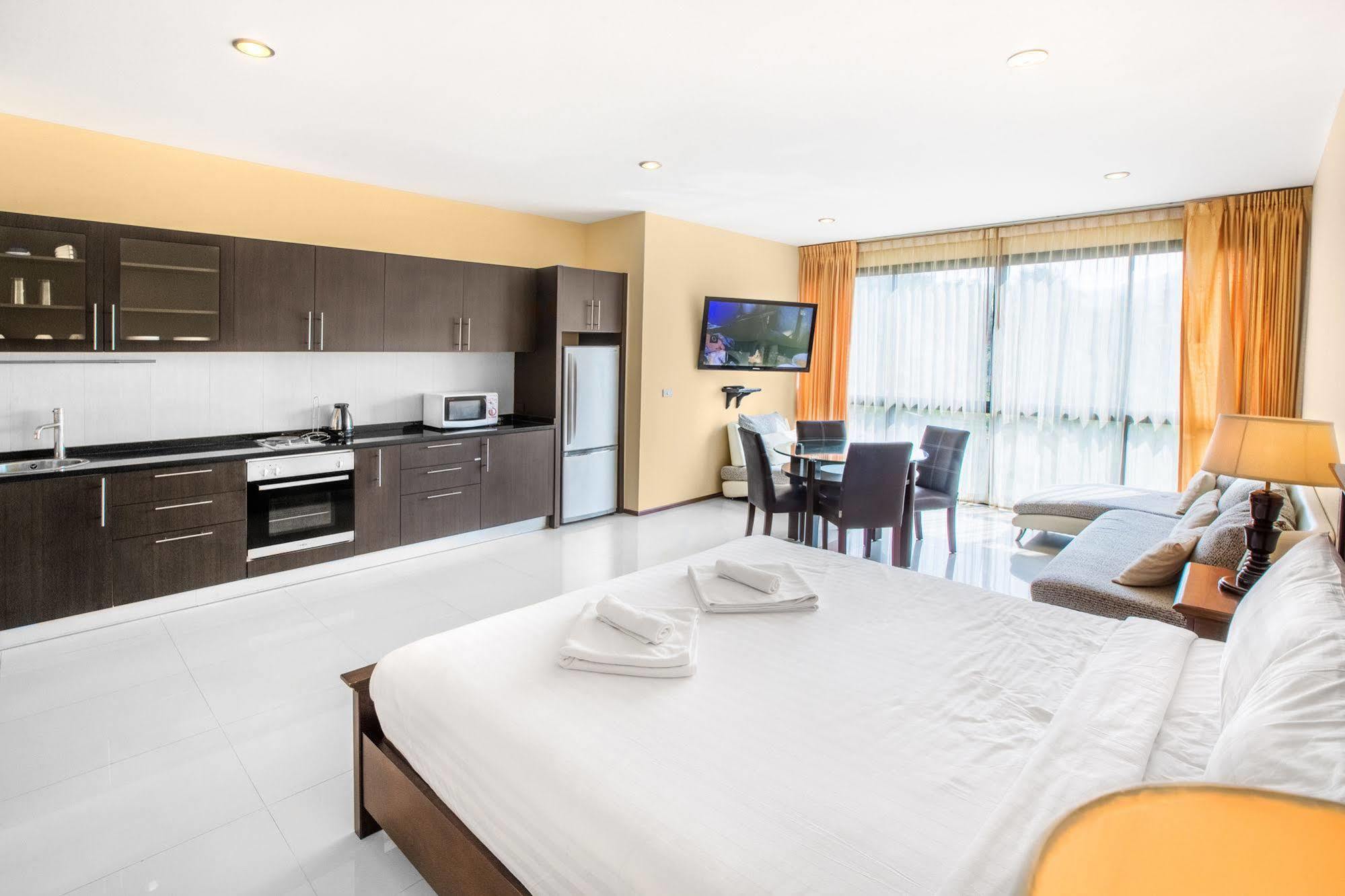 Avanta Condominium Mae Nam Esterno foto