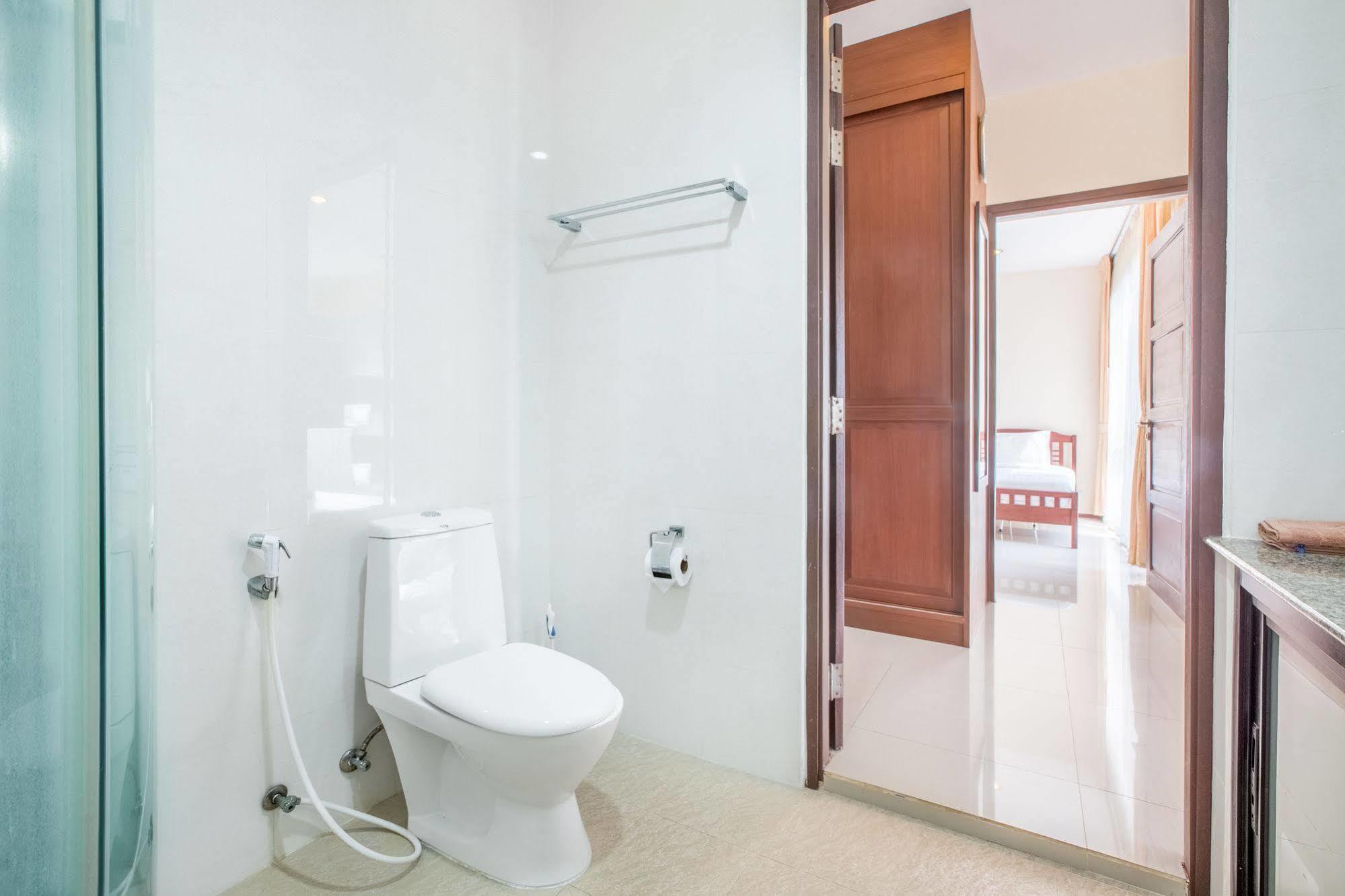 Avanta Condominium Mae Nam Esterno foto