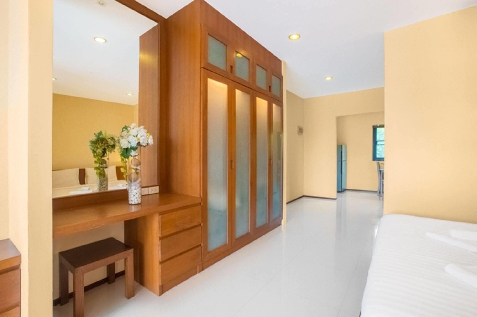 Avanta Condominium Mae Nam Esterno foto